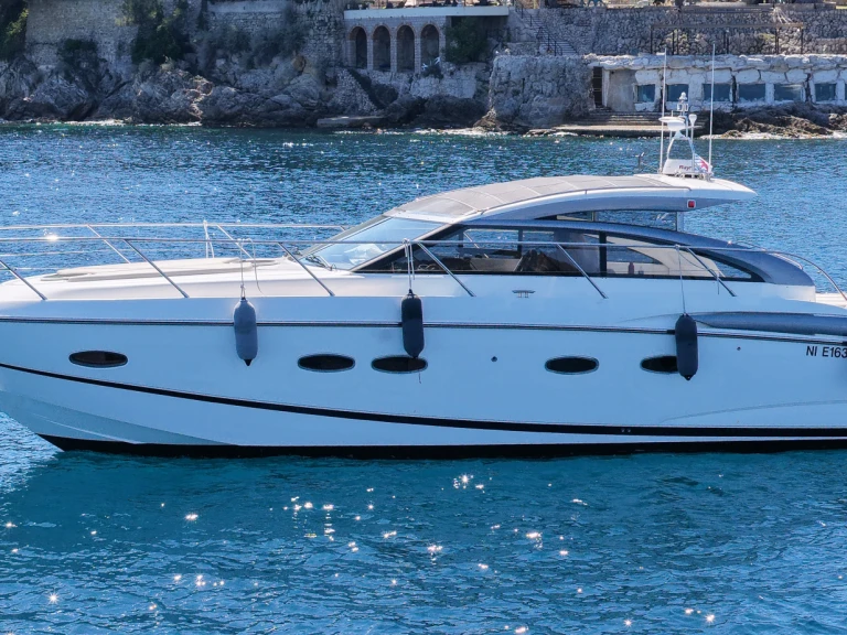 Boot mieten Villeneuve-Loubet günstig Princess V42