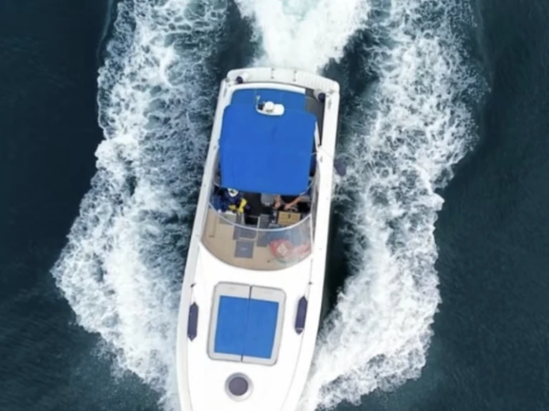 Ein Partenautica Elite 42 mieten in Positano