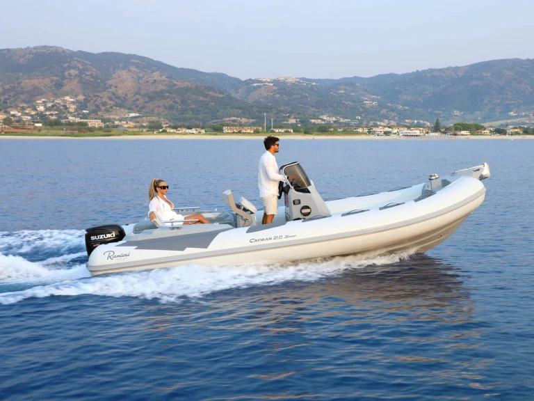 Ein Ranieri Cayman 21 S mieten in Tropea