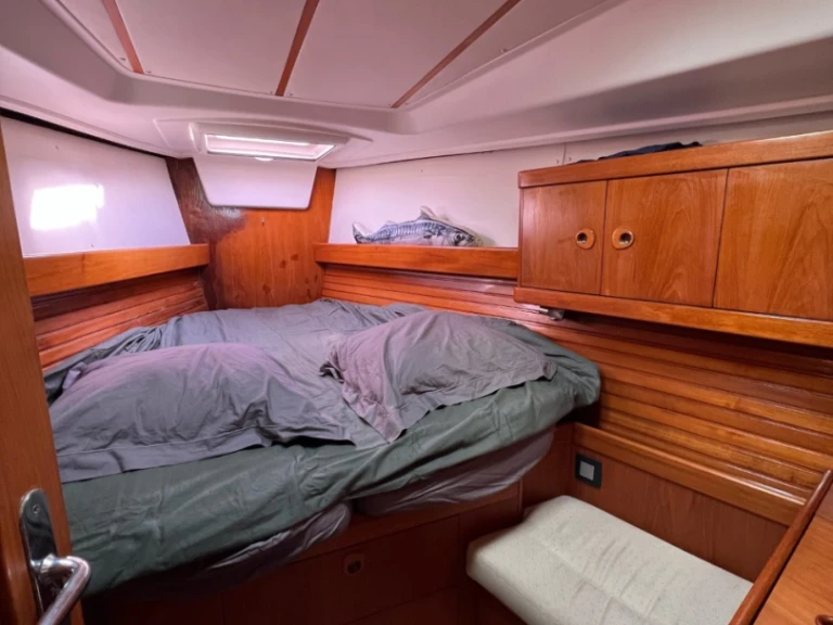 Ein Wauquiez Centurion 40 S mieten in Toulon Port