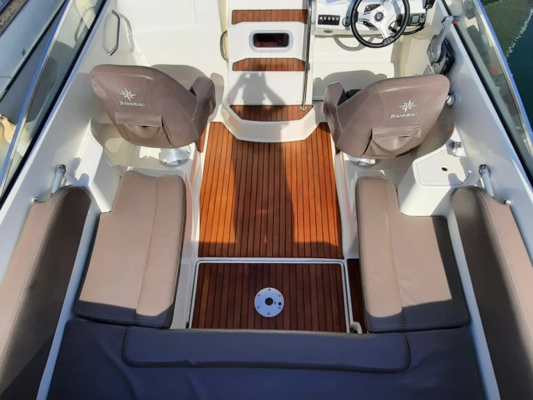 Bootsverleih Jeanneau CAP CAMARAT 6,5 CC Style Frankreich Samboat