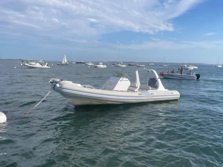 Schlauchboot mieten in Toulon - Lomac NAUTICA 8