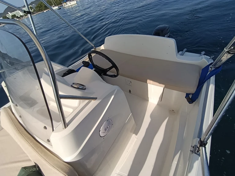 Motorboot mit oder ohne Skipper Remus mieten in Sant Antoni de Portmany