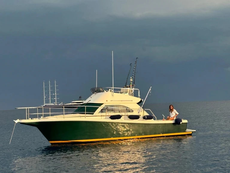Motorboot mieten in Neapel - Cayman 30 Fly Fisherman