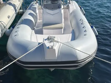 Ein Capelli F130LA mieten in Roses