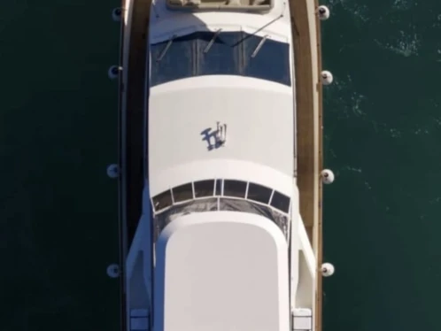 Boot mieten Salerno günstig Falcon 80 Fly