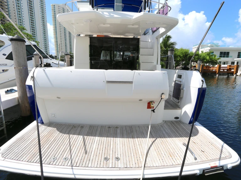 Yacht mit oder ohne Skipper Azimut mieten in Miami