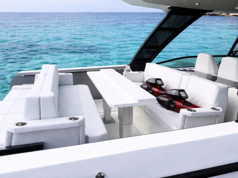 YachtCharter in Sant Antoni de Portmany - Saxdor Saxdor 320 GTO auf SamBoat