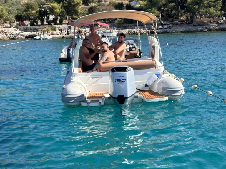 YachtCharter in Hvar - Aquamax BF150XU auf SamBoat