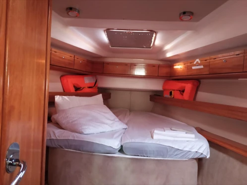 Segelboot mit oder ohne Skipper Bavaria mieten in Carrara