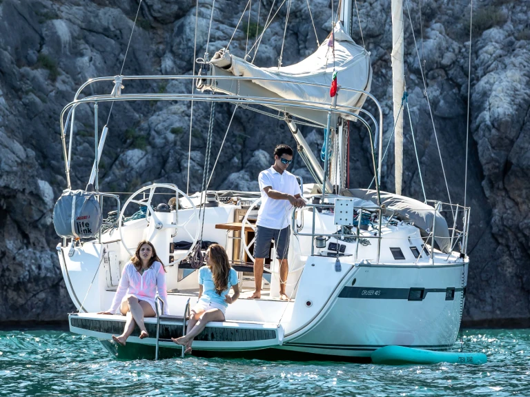 YachtCharter in Sines - Bavaria Bavaria 40 Cruiser auf SamBoat