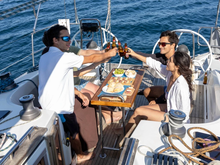 Segelboot mit oder ohne Skipper Bavaria mieten in Sines