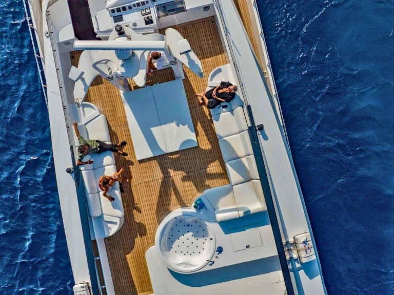 Ein Cantieri di Pisa, Italy BELLINI mieten in Griechenland