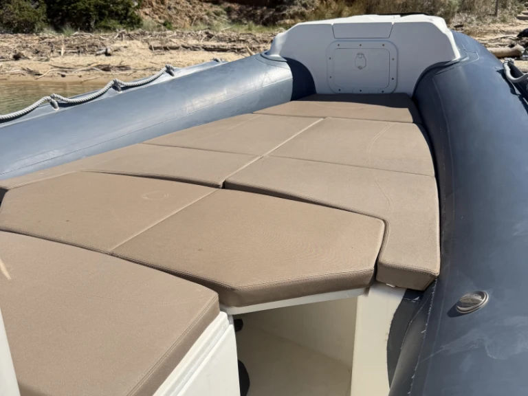 Schlauchboot mit oder ohne Skipper sportis mieten in Gapeau