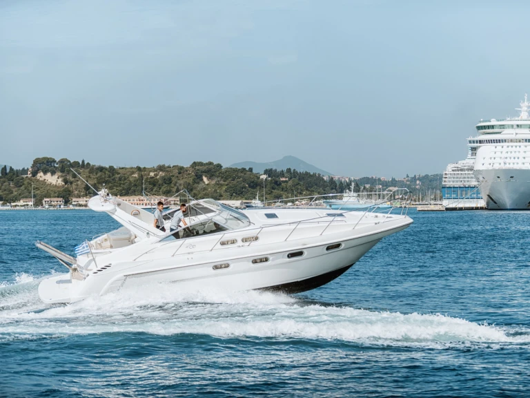 YachtCharter in Órmos Bay - Sealine Sealine S37 auf SamBoat