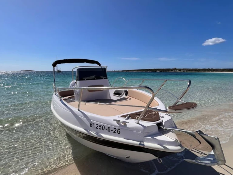 Motorboot mit oder ohne Skipper Blumax mieten in Ibiza Town