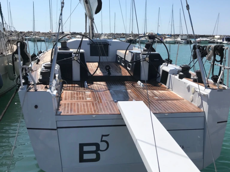 Vermietung Segelboot Vismara mit Führerschein