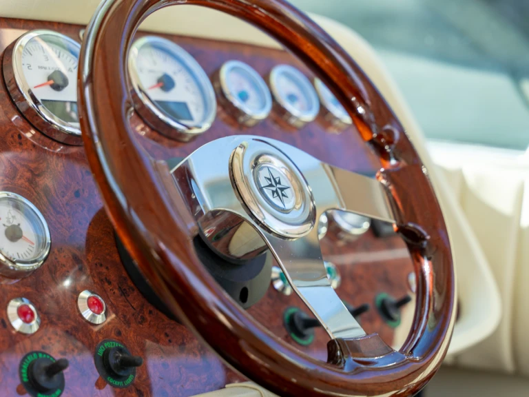 Motorboot mit oder ohne Skipper Colombo mieten in Como (City)