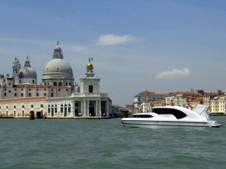 Bootsverleih Houseboat Holidays Italia S.R.L. Minuetto 6 Casale sul Sile Samboat