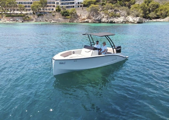 Motorboot mit oder ohne Skipper Promotor mieten in Palma de Mallorca