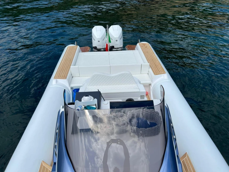 Ein Italiamarine Salina 33 mieten in Neapel