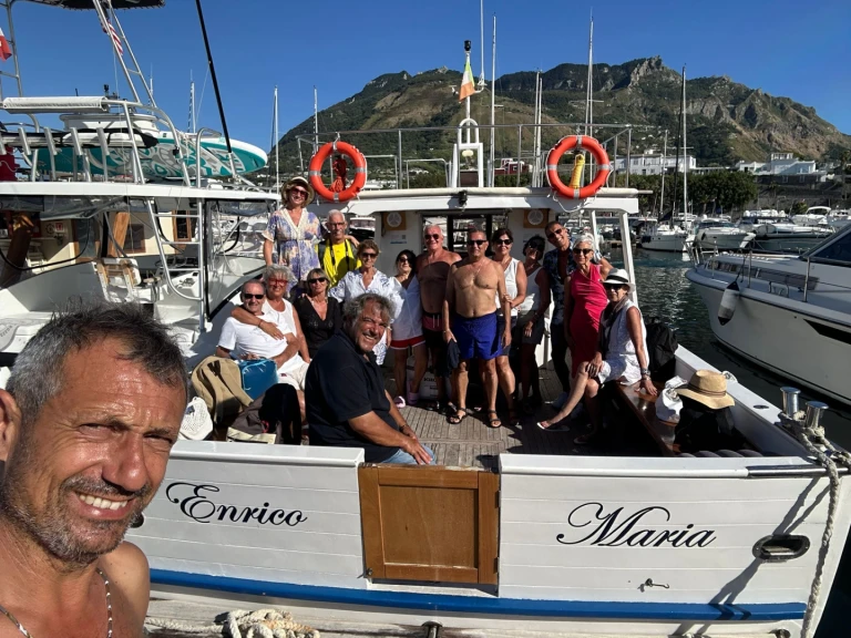 Custom Gozzo42 mieten Porto di Forio