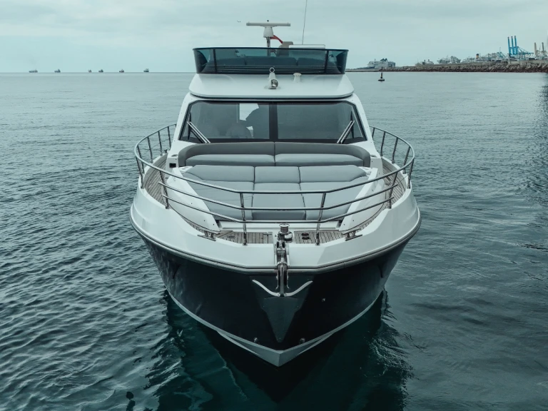 Motorboot mit oder ohne Skipper Azimut mieten in Palma de Mallorca