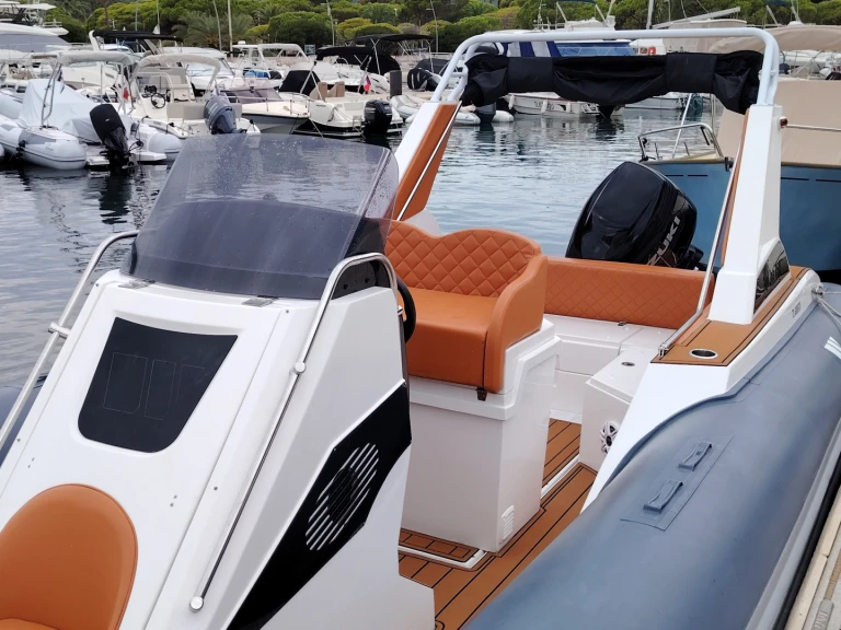 YachtCharter in Saint-Raphaël - Tiger TL 850 auf SamBoat