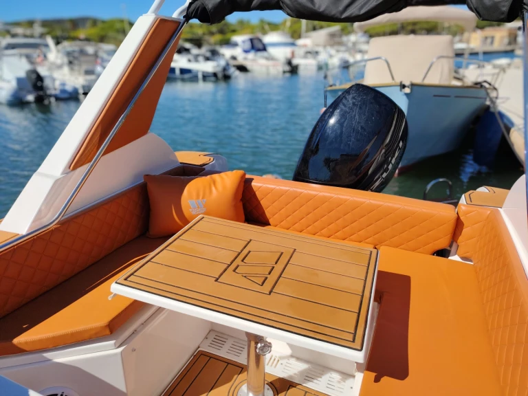 Ein Tiger TL 850 mieten in Saint-Raphaël