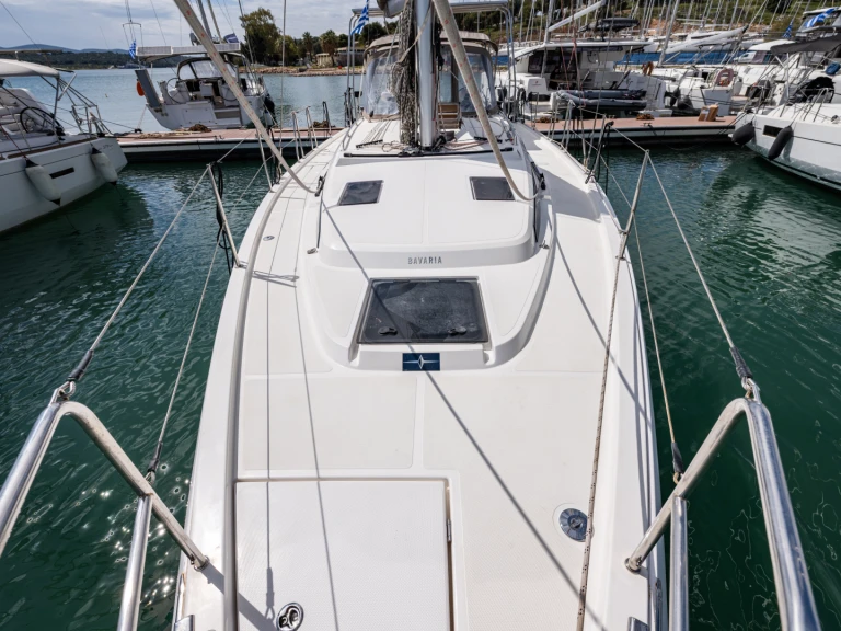 Ein Bavaria Bavaria C38 mieten in Néa Péramos