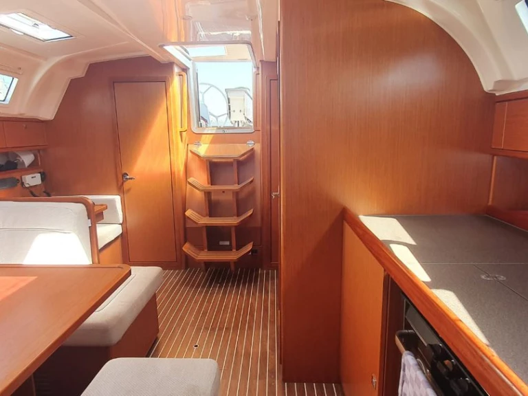 Bavaria Cruiser 41 mieten Portisco