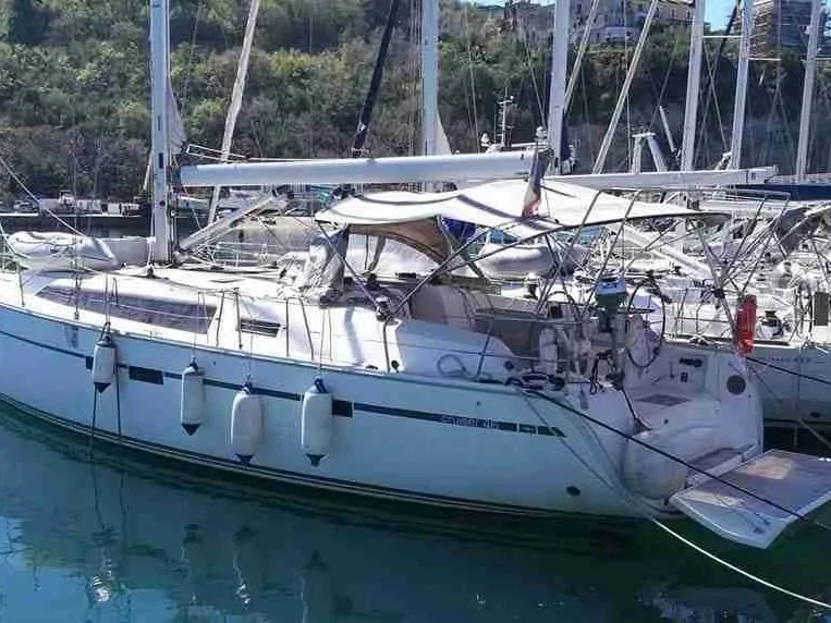 Ein Bavaria Cruiser 46 mieten in Agropoli