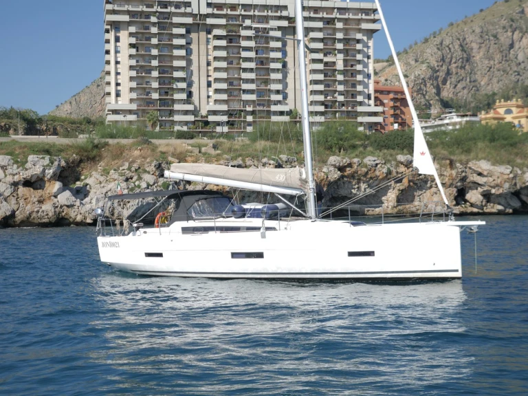 YachtCharter in Milazzo - Dufour Dufour 430 auf SamBoat