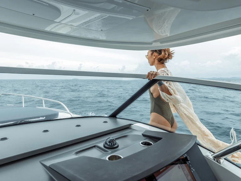 Ein Nimbus Nimbus T11 mieten in Ko Kaeo (Koh Kaeo)