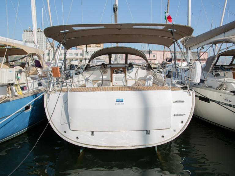 YachtCharter in Portisco - Bavaria Cruiser 51 auf SamBoat
