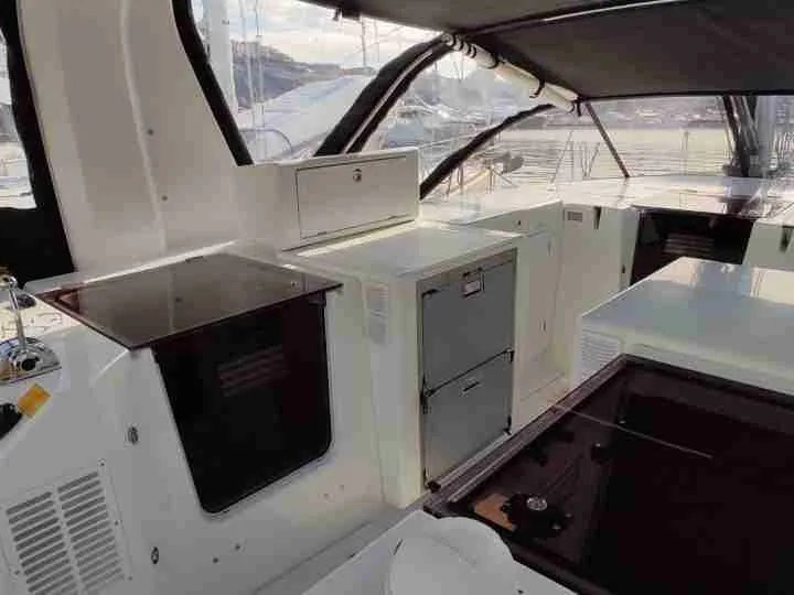 Segelboot mit oder ohne Skipper Jeanneau mieten in Agropoli