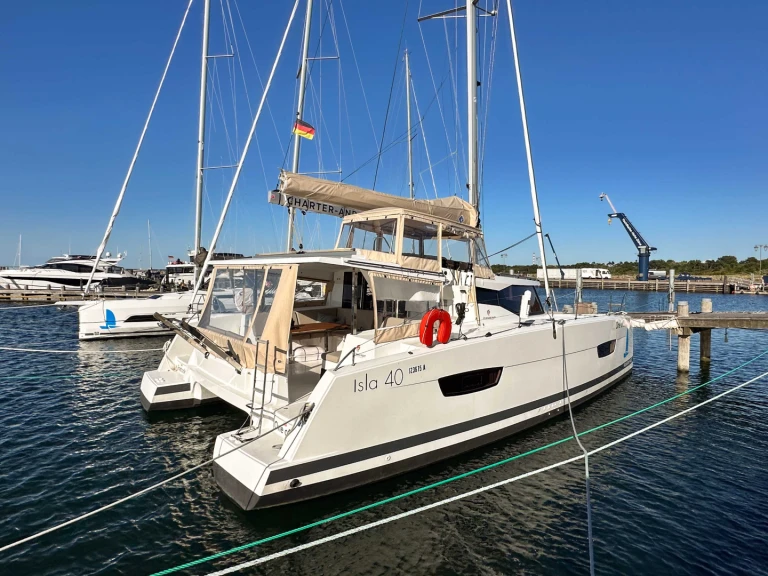 Katamaran mit oder ohne Skipper Fountaine Pajot mieten in Rostock