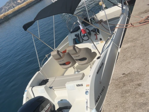 Motorboot mit oder ohne Skipper Quicksilver mieten in Marseille