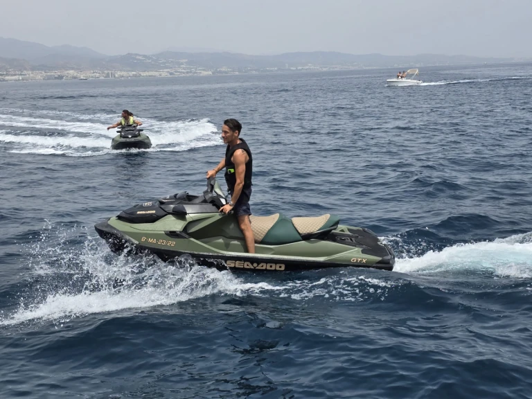 Vermietung Motorboot Doqueve mit Führerschein