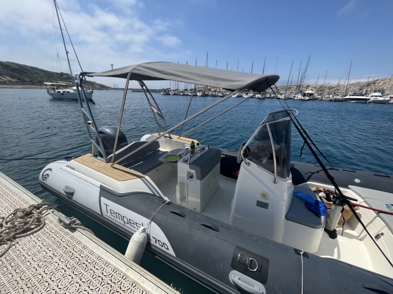 YachtCharter in Marseille - Capelli Tempest 700 auf SamBoat