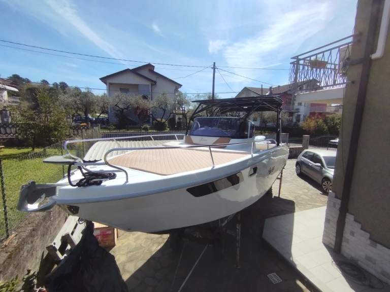 Motorboot mieten in Fezzano zum besten Preis