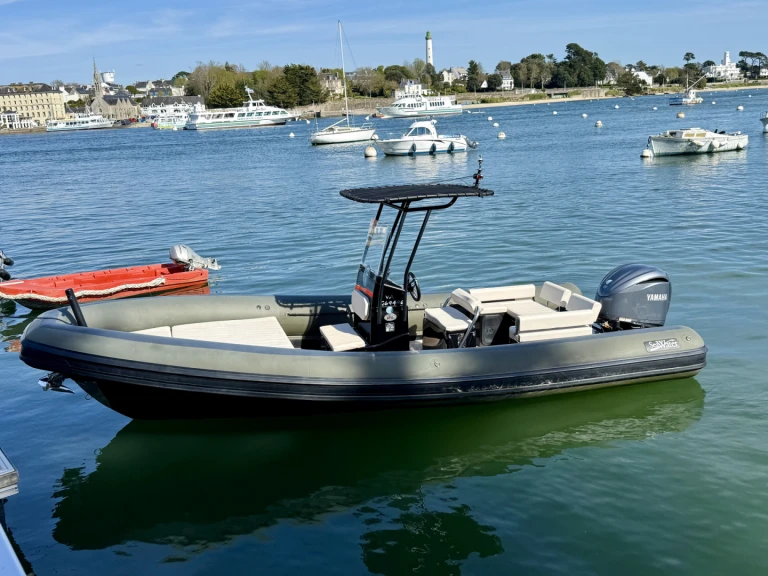 Ein Sea Water Sea Water Phantom 230 mieten in Combrit