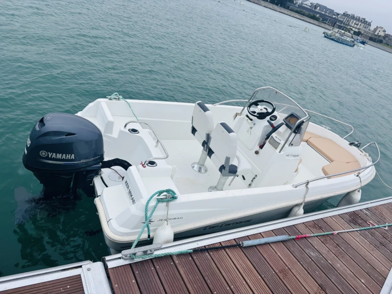 Boot mieten Saint-Malo günstig Cap Camarat 4.7 Style