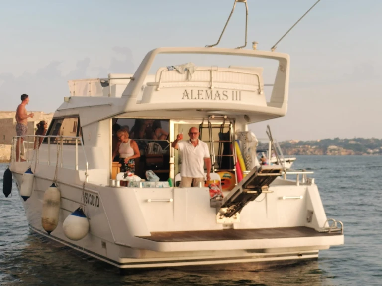 Raffaelli Tempest fly 43 mieten Siracusa