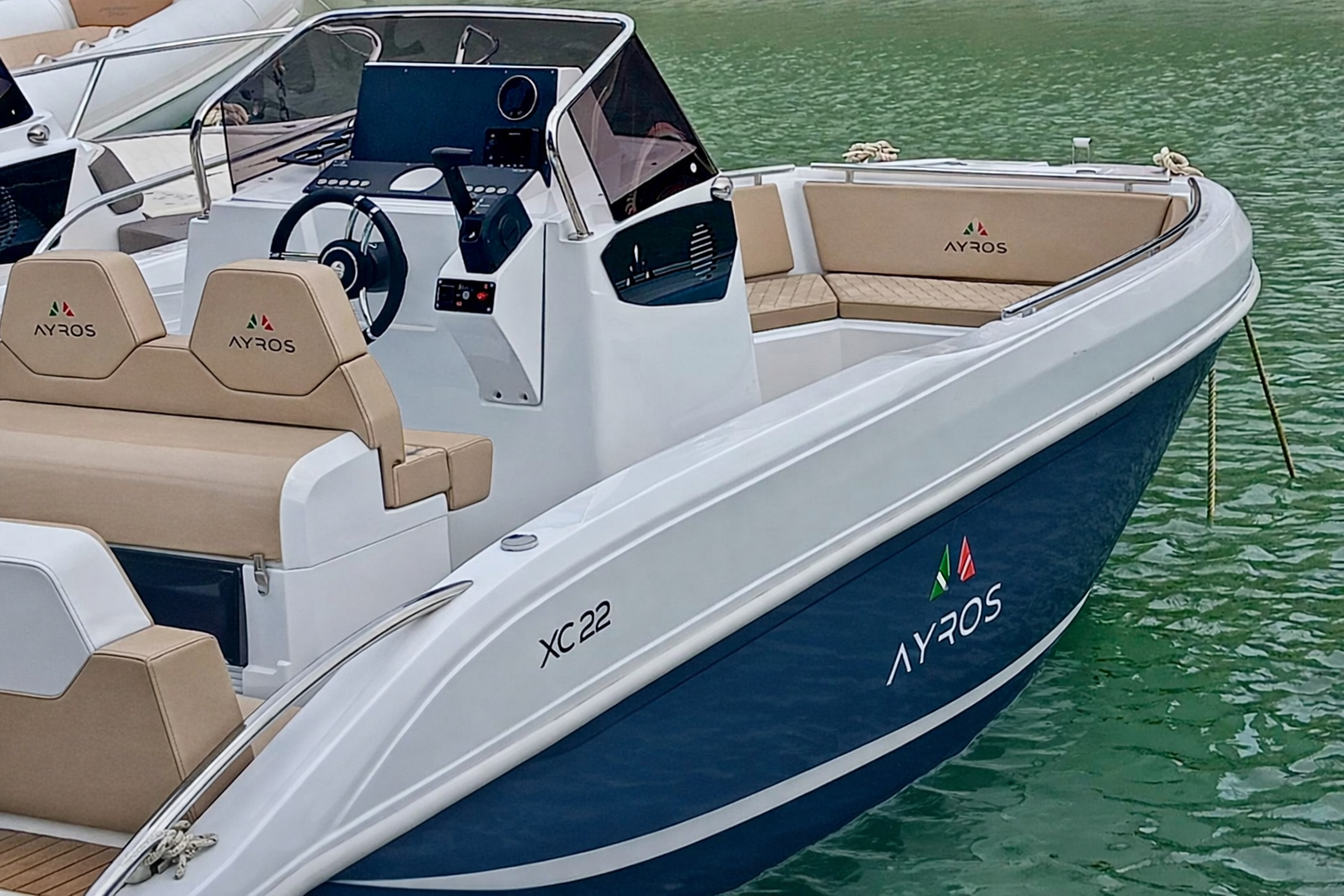 Vermietung Motorboot ayros mit Führerschein