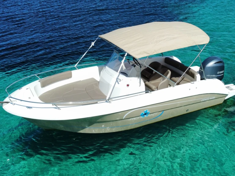 Ein Pacific Craft Pacific Craft 625 Open mieten in Sant Antoni de Portmany