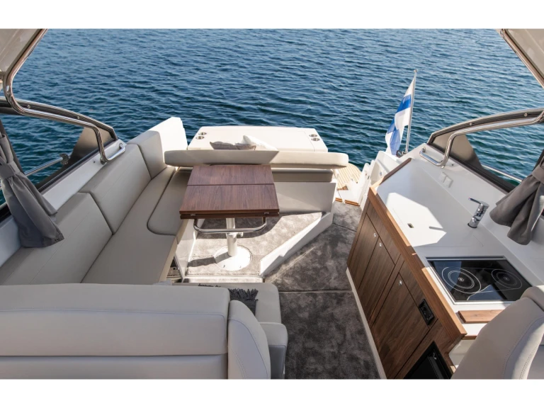 Motorboot mit oder ohne Skipper Grandezza mieten in Trogir