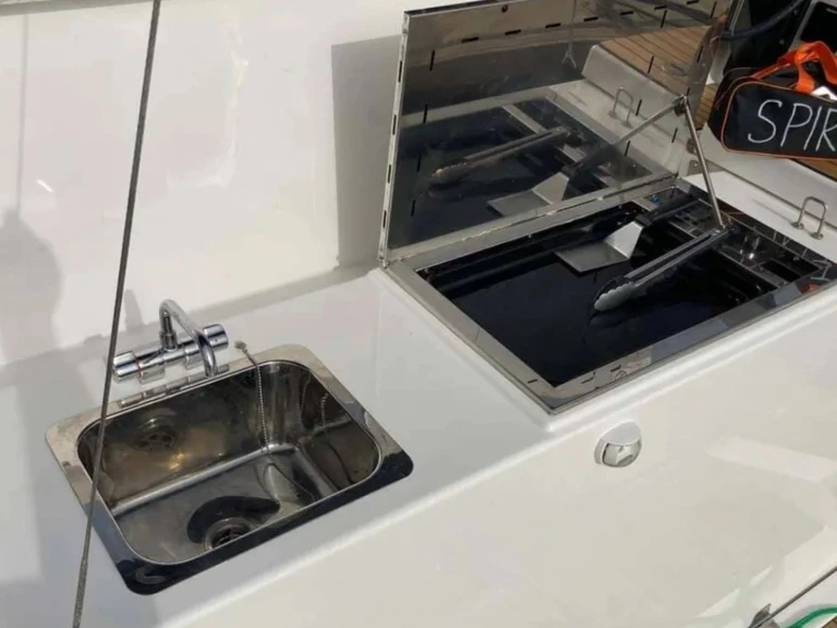 Segelboot mieten in Vibo Marina zum besten Preis