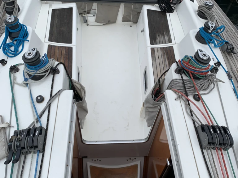 Ein Bénéteau First 40.7 mieten in Frankreich