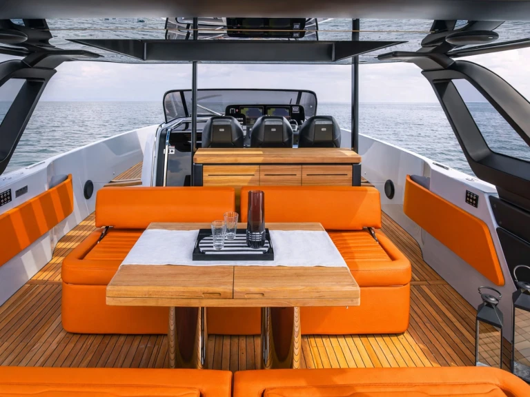 Motorboot mit oder ohne Skipper Cranchi mieten in Portisco